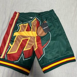 The Hundreds Rack Basketball Shorts / Men’s Small